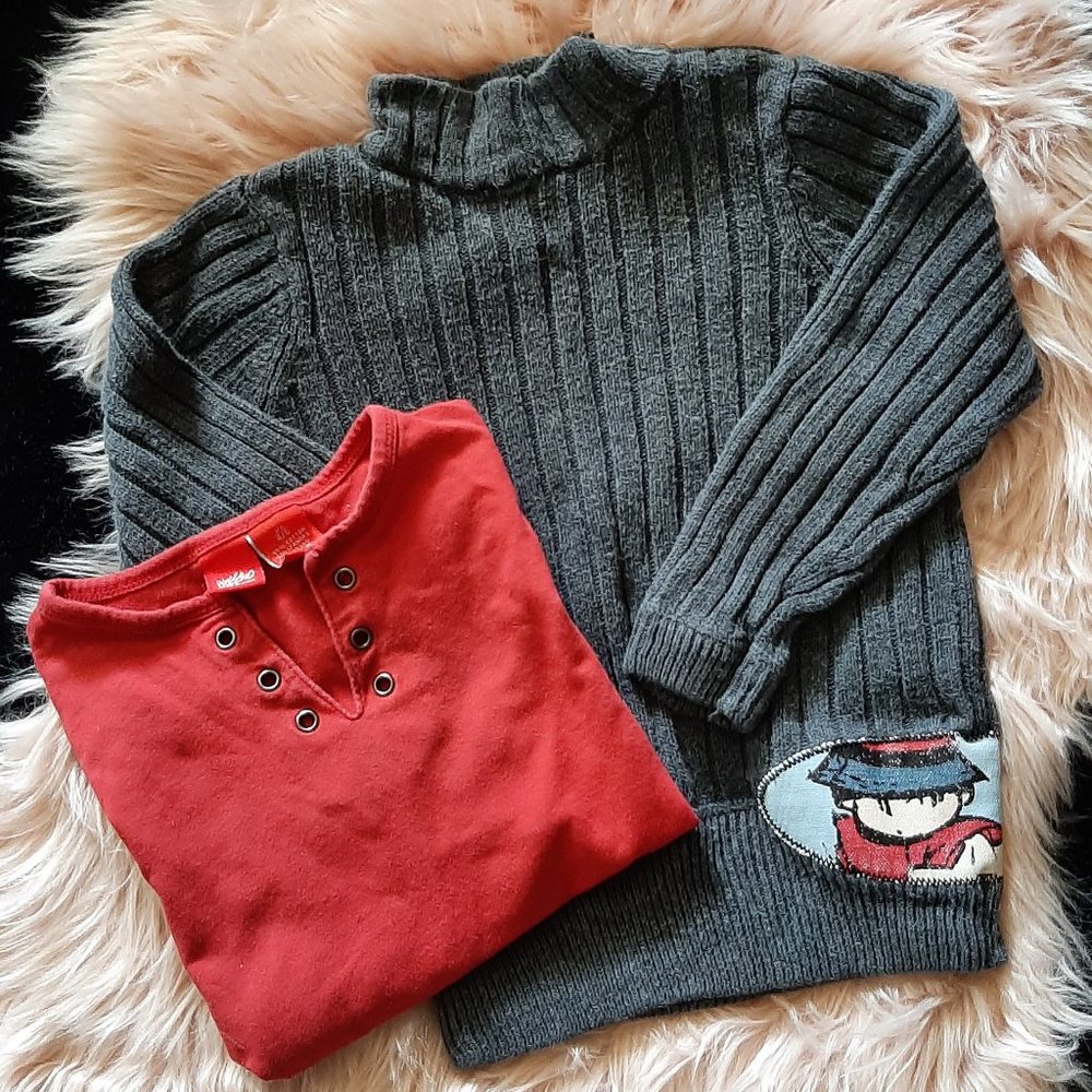 Lot of 2 Tops - 🛒 3/$12